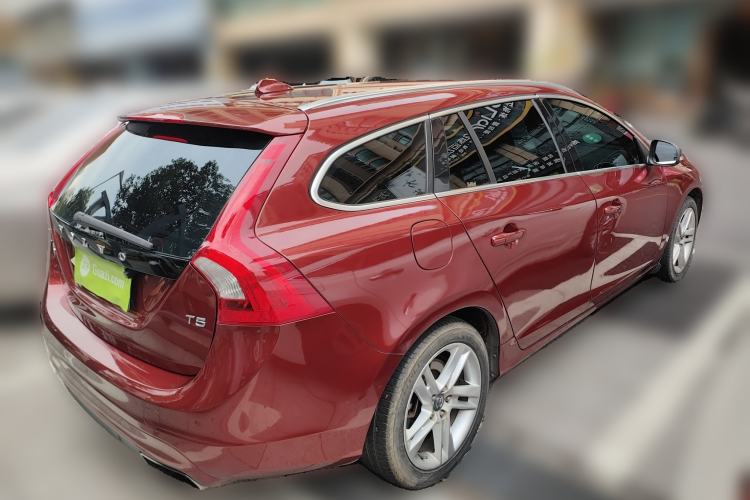 Used Volvo V60 2014 T5 Zhiya Edition Rear Right 45 Deg