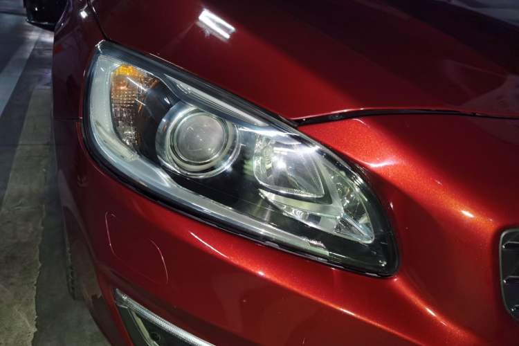 Used Volvo V60 2014 Restyled T5 Zhiya Edition Right Front Headlight