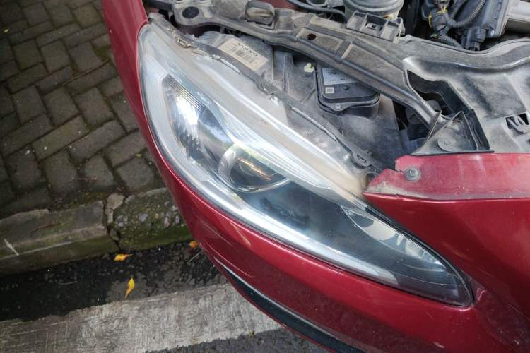 Used Volvo V60 2014 T5 Zhiyi Edition Right Front Headlight