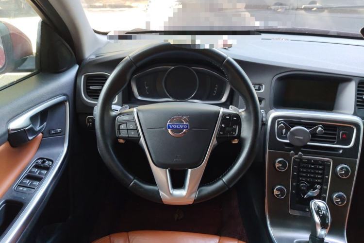 Used Volvo V60 2014 T5 Zhiyi Edition Steering Wheel