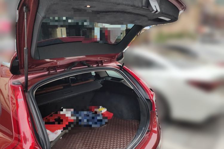 Used Volvo V60 2014 T5 Zhiya Edition Trunk