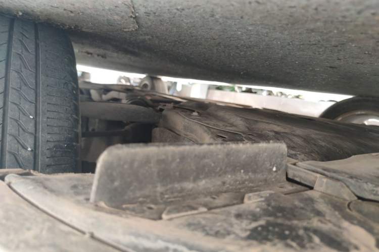 Used Volvo V60 2014 T5 Zhiyi Edition Chassis Front Left