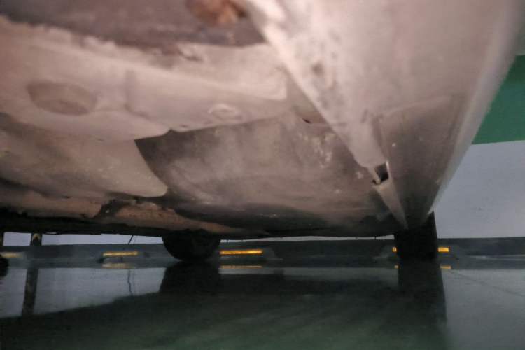 Used Volvo V60 2014 T5 Zhiyi Edition Chassis Front Left