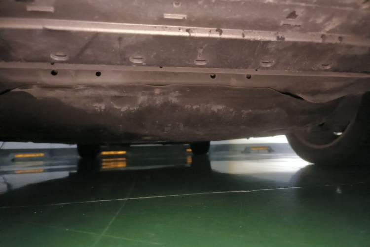 Used Volvo V60 2014 T5 Zhiyi Edition Chassis Front