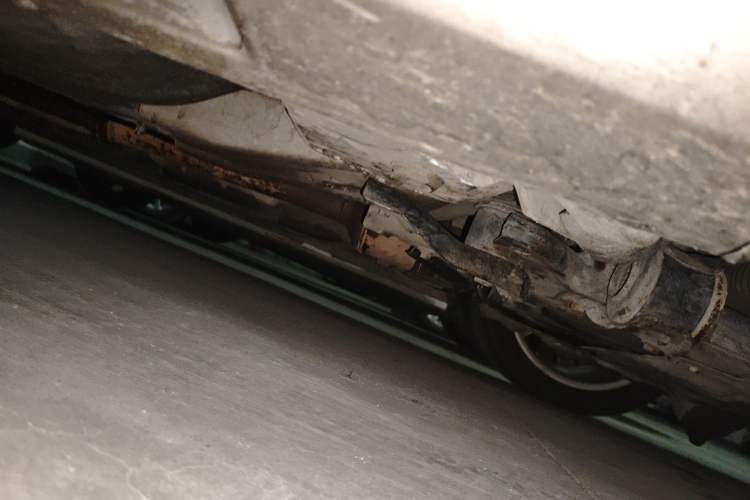 Used Volvo V60 2014 T5 Zhiya Edition Chassis Front Right