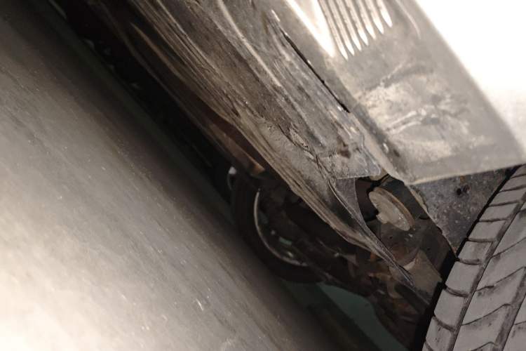 Used Volvo V60 2014 T5 Zhiya Edition Chassis Rear Left