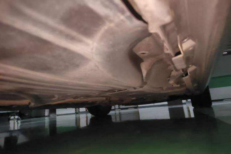 Used Volvo V60 2014 T5 Zhiyi Edition Chassis Rear Right