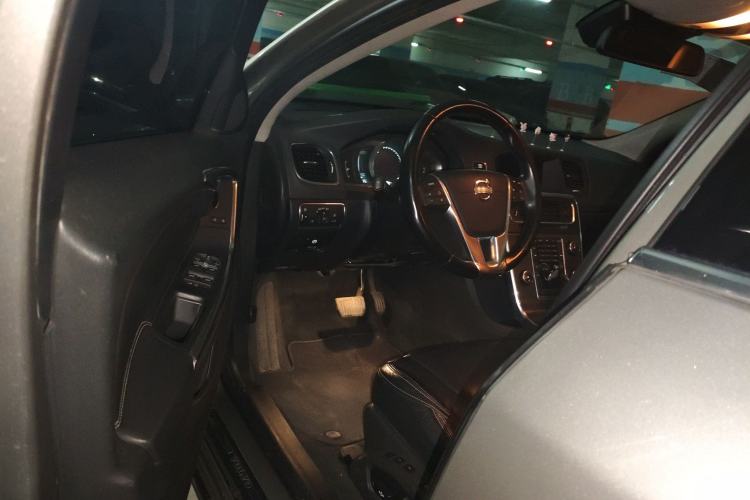 Used Volvo V60 2014 T5 Zhiya Edition Driver Seat