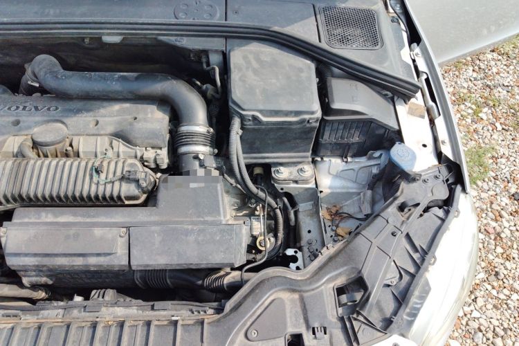 Used Volvo V60 2014 T5 Zhiya Edition Engine Bay Left