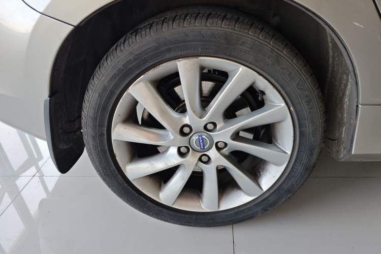Used Volvo V60 2014 T5 Zhiyi Edition Exterior 8
