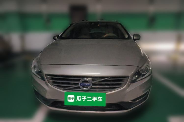 Used Volvo V60 2014 T5 Zhiyi Edition Front