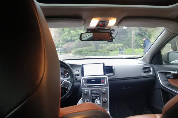 Used Volvo V60 2014 T5 Zhiya Edition Headliner