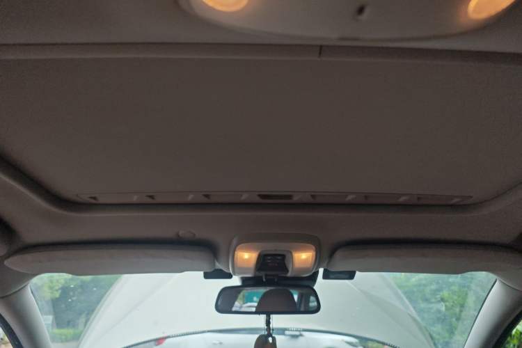 Used Volvo V60 2014 Restyled T5 Zhiya Edition Headliner