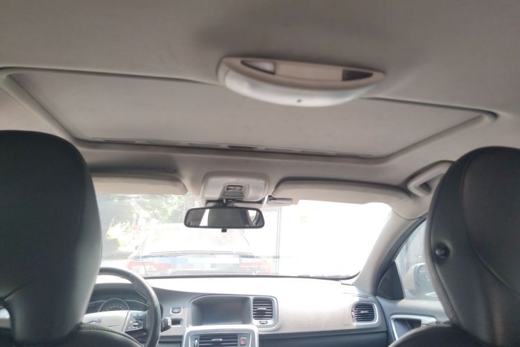 Used Volvo V60 2014 T5 Zhiyi Edition Headliner