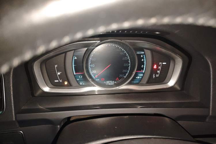 Used Volvo V60 2014 T5 Zhiya Edition Instrument Cluster