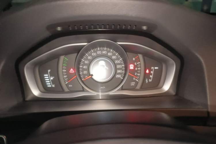 Used Volvo V60 2014 T5 Zhiyi Edition Instrument Cluster
