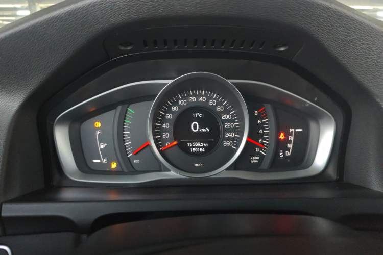 Used Volvo V60 2014 T5 Zhiyi Edition Instrument Cluster