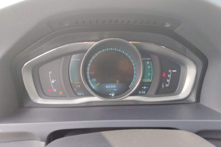 Used Volvo V60 2014 T5 Zhiya Edition Instrument Cluster