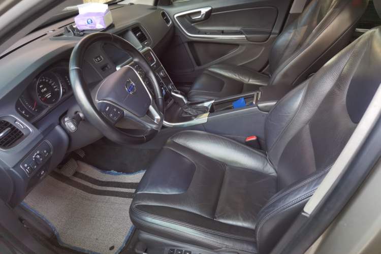 Used Volvo V60 2014 T5 Zhiyi Edition Left Front Seat
