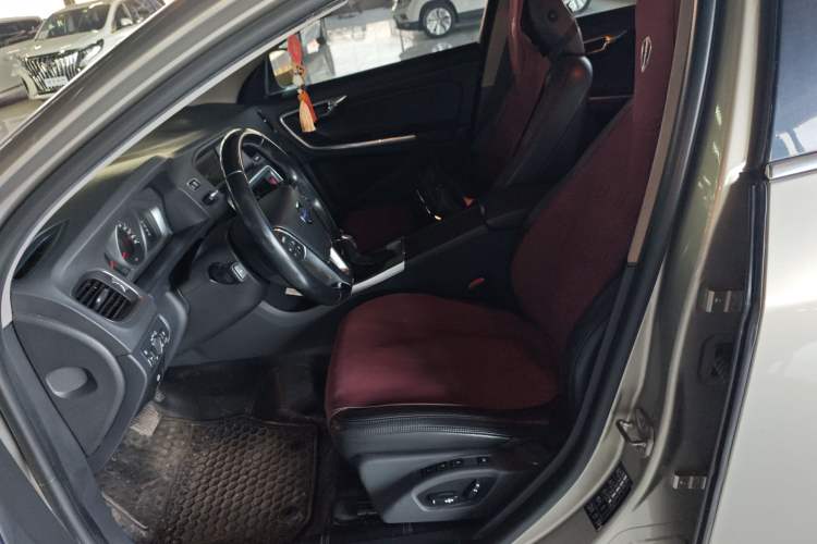 Used Volvo V60 2014 T5 Zhiyi Edition Left Front Seat