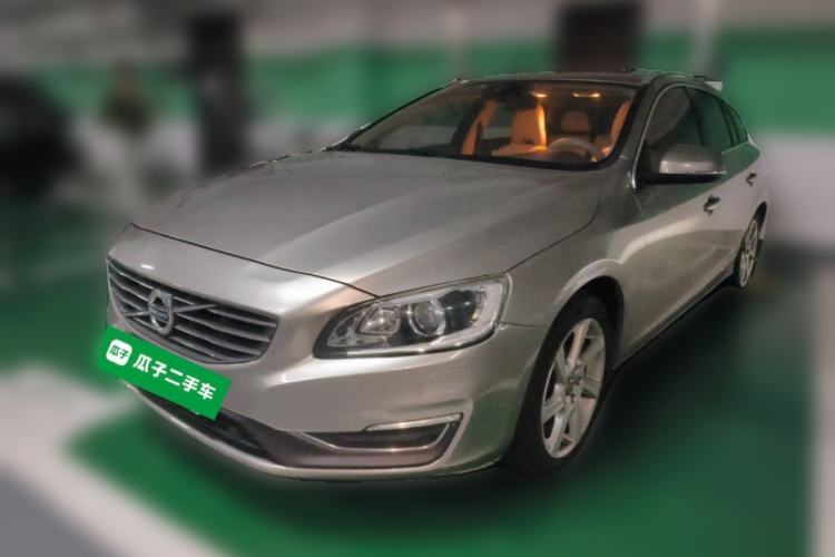 Used Volvo V60 2014 T5 Zhiyi Edition Guazi used car, China used car export, Used car for sale, Used cars, Cheapest cars for sale