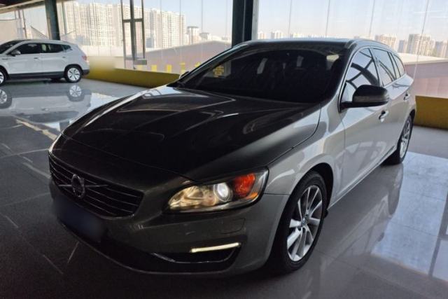 Used Volvo V60 2014 T5 Zhiyi Edition