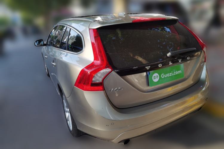 Used Volvo V60 2014 T5 Zhiyi Edition Rear Left 45 Deg