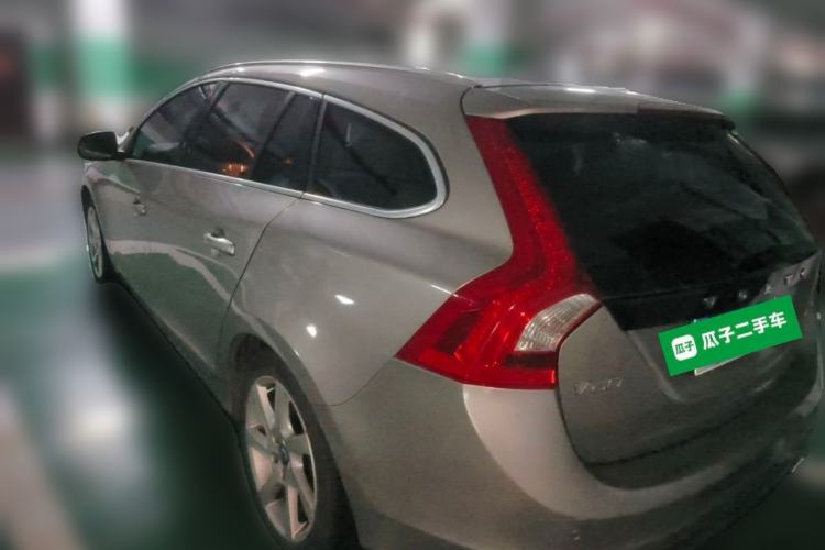 Used Volvo V60 2014 T5 Zhiyi Edition Rear Left 45 Deg