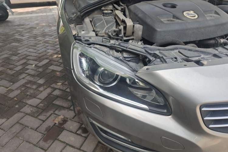 Used Volvo V60 2014 Restyled T5 Zhiya Edition Right Front Headlight