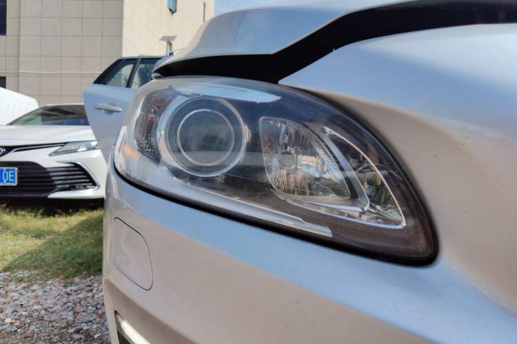 Used Volvo V60 2014 T5 Zhiya Edition Right Front Headlight