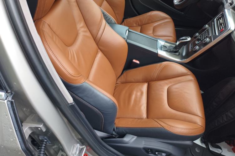 Used Volvo V60 2014 T5 Zhiya Edition Right Front Seat