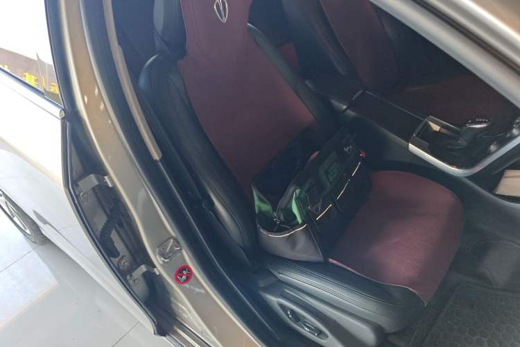Used Volvo V60 2014 T5 Zhiyi Edition Right Front Seat