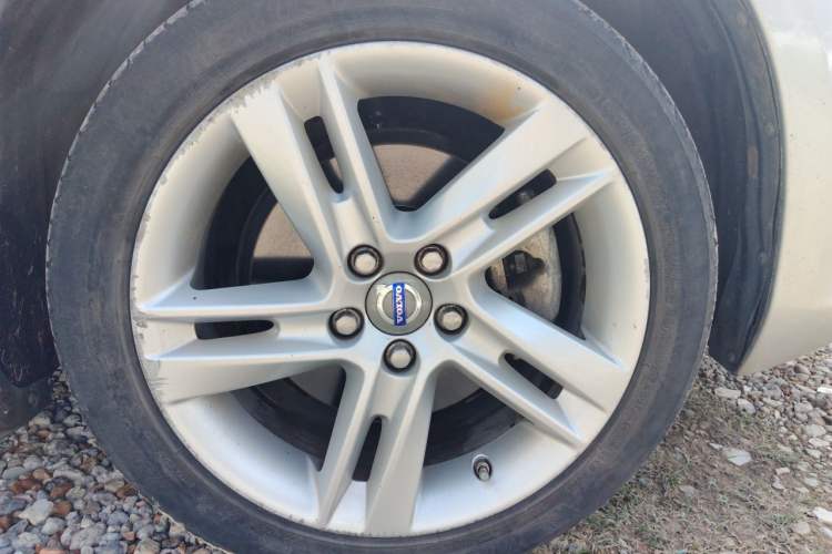 Used Volvo V60 2014 T5 Zhiya Edition Right Front Wheel Hub