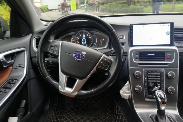 Used Volvo V60 2014 T5 Zhiya Edition Steering Wheel