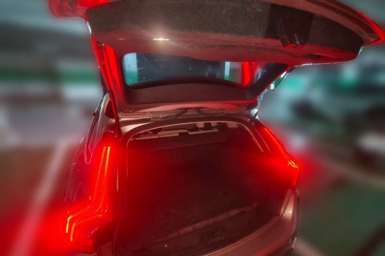 Used Volvo V60 2014 T5 Zhiyi Edition Trunk