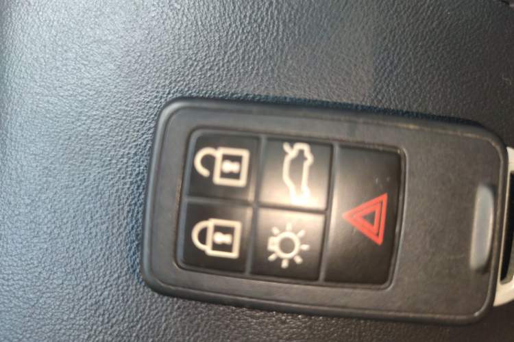 Used Volvo V60 2014 T5 Zhiyi Edition Vehicle Key