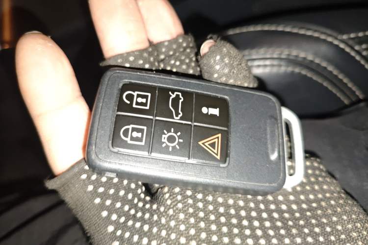 Used Volvo V60 2014 T5 Zhiya Edition Vehicle Key