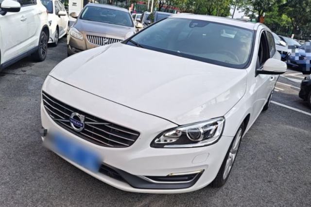 Used Volvo V60 2014 T5 Zhiyi Edition
