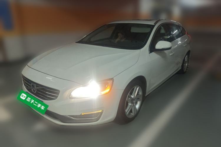 Volvo V60 2014 T5 Zhiya Edition usata Guazi used car, China used car export, Used car for sale, Used  cars, Cheapest cars for sale