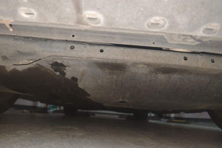 Used Volvo V60 2014 T5 Zhiya Edition Chassis Front