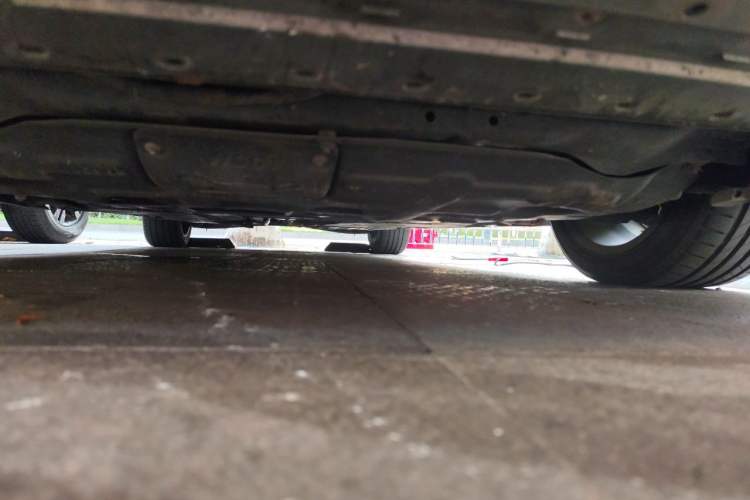 Used Volvo V60 2014 Restyled T5 Zhiya Edition Chassis Front