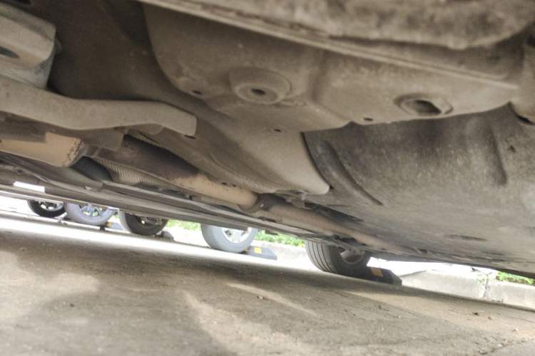 Used Volvo V60 2014 T5 Zhiyi Edition Chassis Front Left