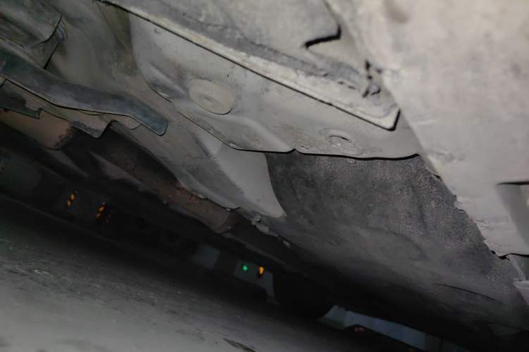 Used Volvo V60 2014 T5 Zhiyi Edition Chassis Front Left