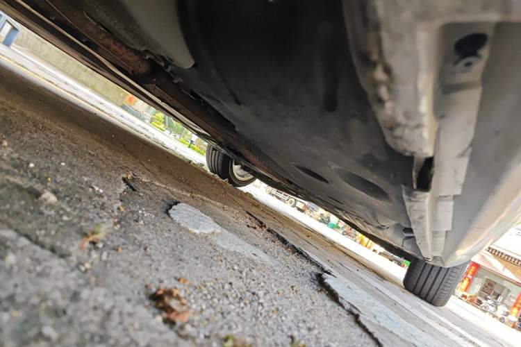 Used Volvo V60 2014 T5 Zhiyi Edition Chassis Front Left
