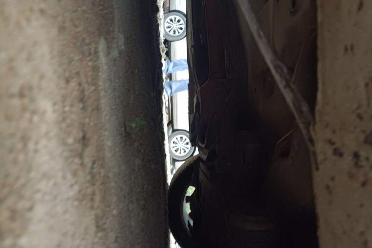 Used Volvo V60 2014 T5 Zhiyi Edition Chassis Front Right