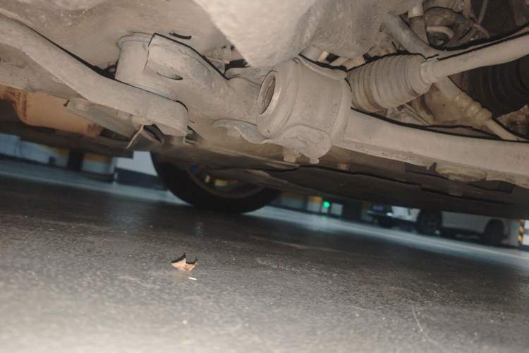 Used Volvo V60 2014 T5 Zhiya Edition Chassis Front Right