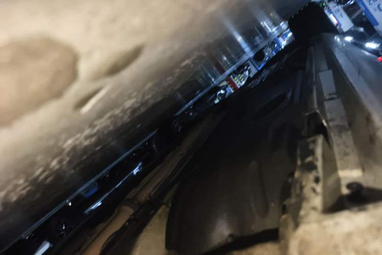 Used Volvo V60 2014 T5 Zhiya Edition Chassis Front Right