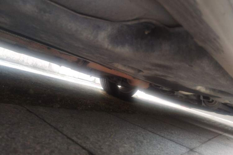 Used Volvo V60 2014 T5 Zhiya Edition Chassis Front Right