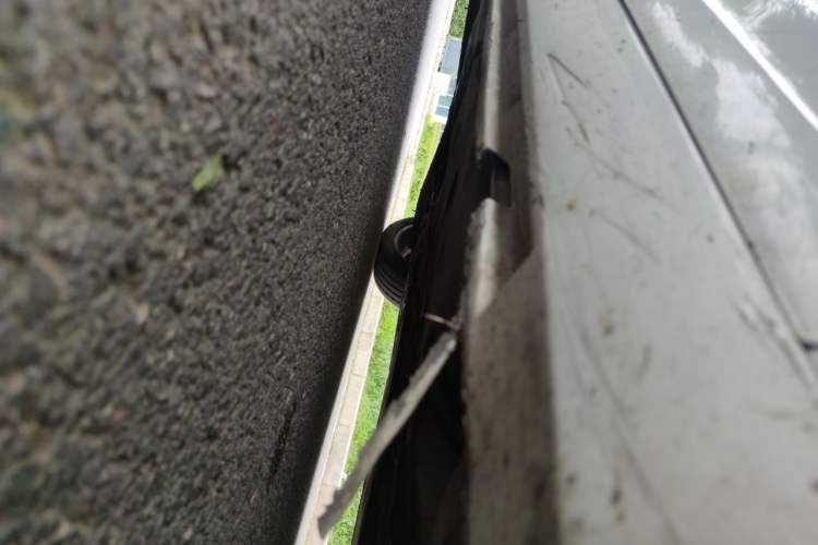 Used Volvo V60 2014 T5 Zhiya Edition Chassis Front Right