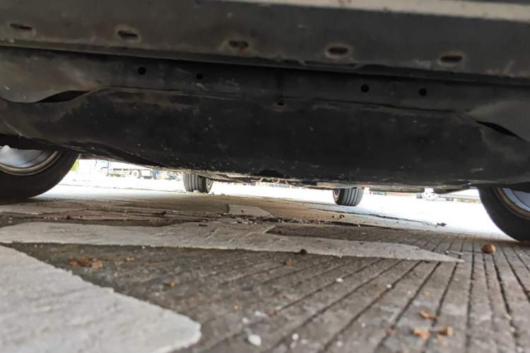 Used Volvo V60 2014 T5 Zhiyi Edition Chassis Front